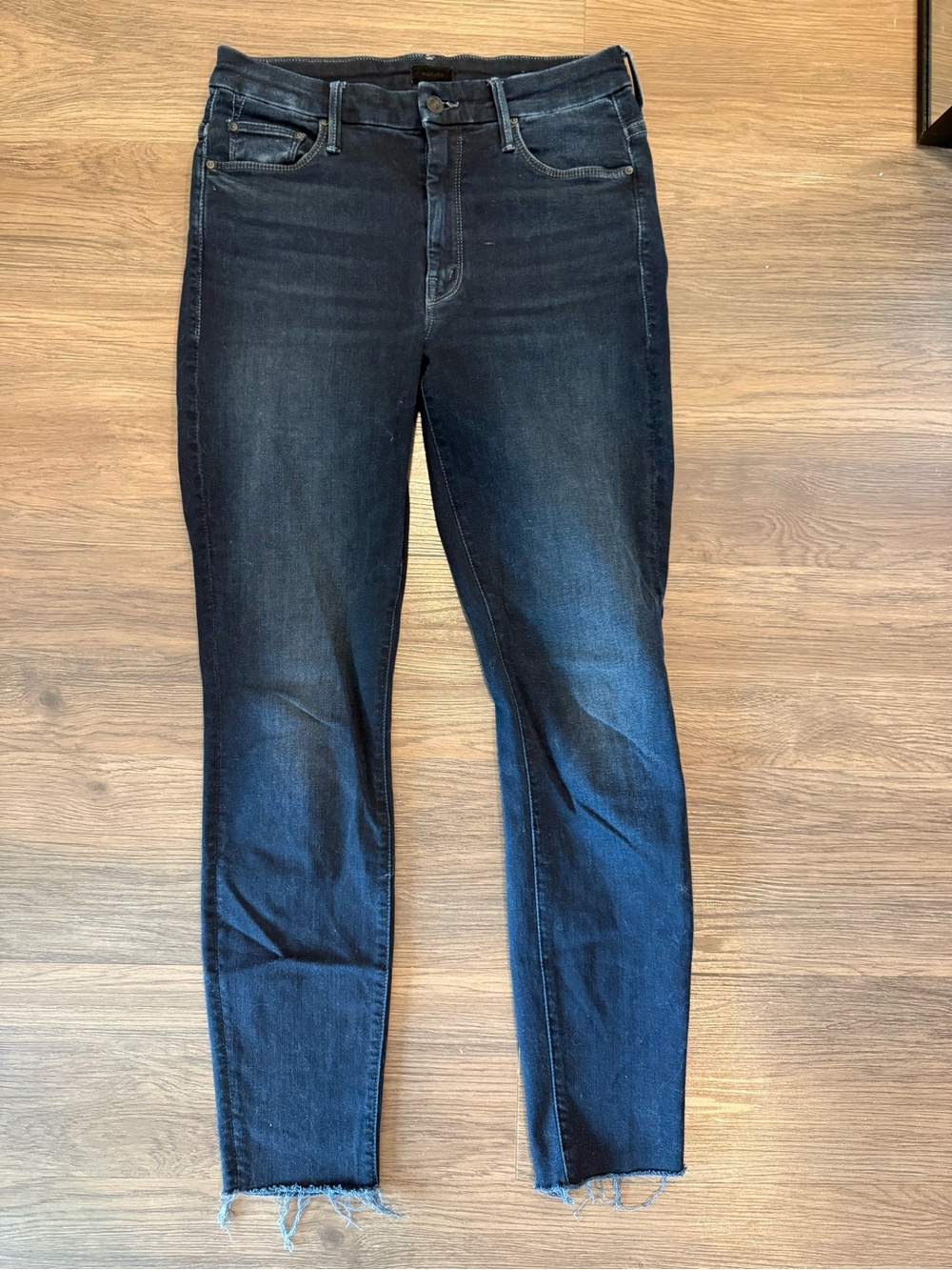 Mother Denim High Waisted Looker Ankle Fray dark denim size 27
